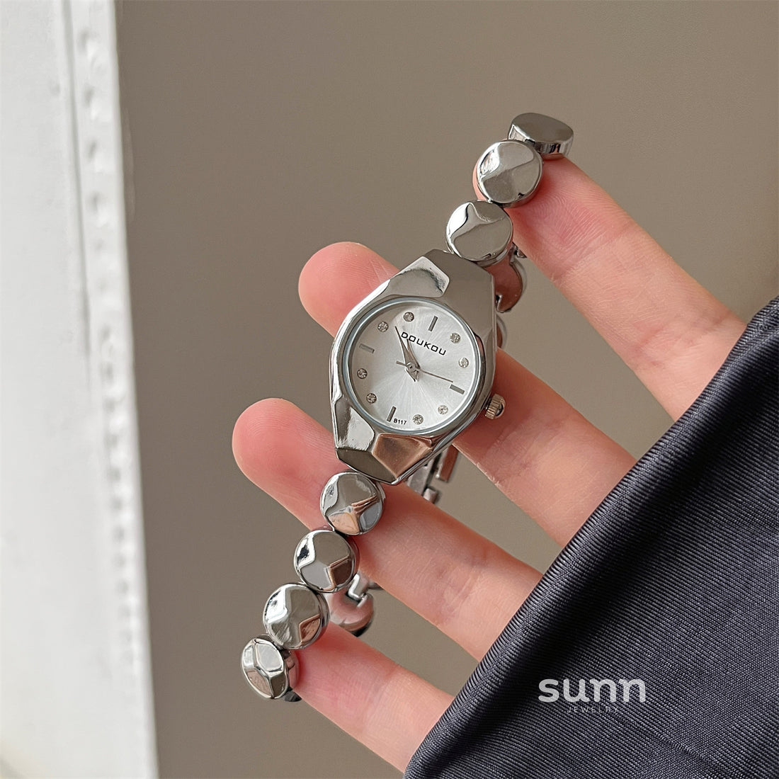 Sabella Vintage Bracelet Watch [R1GJ59E6]