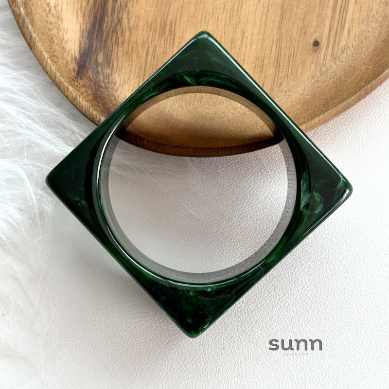 Sabiha Bold Resin Bracelet [9LS0SOZE]