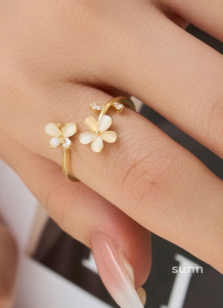 Sade Floral Cat Eye Ring [0306D9M2]