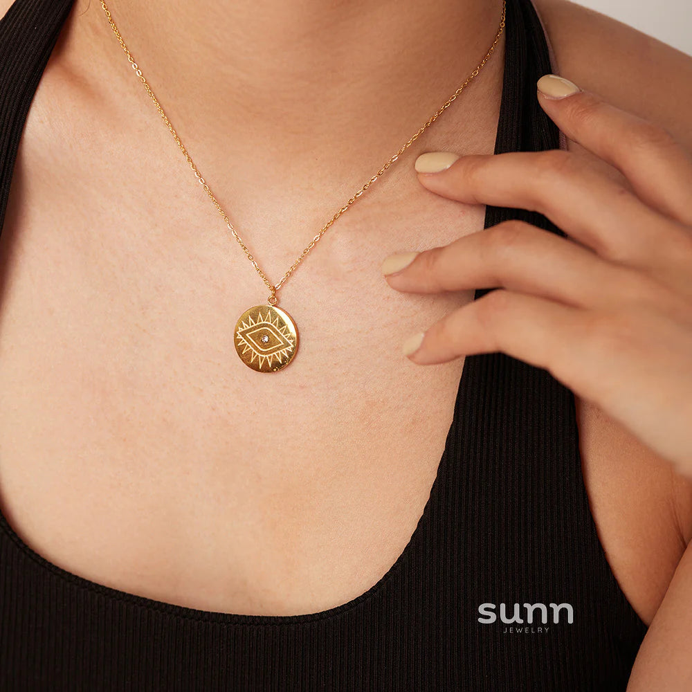 Sade Layered Pendant Necklace