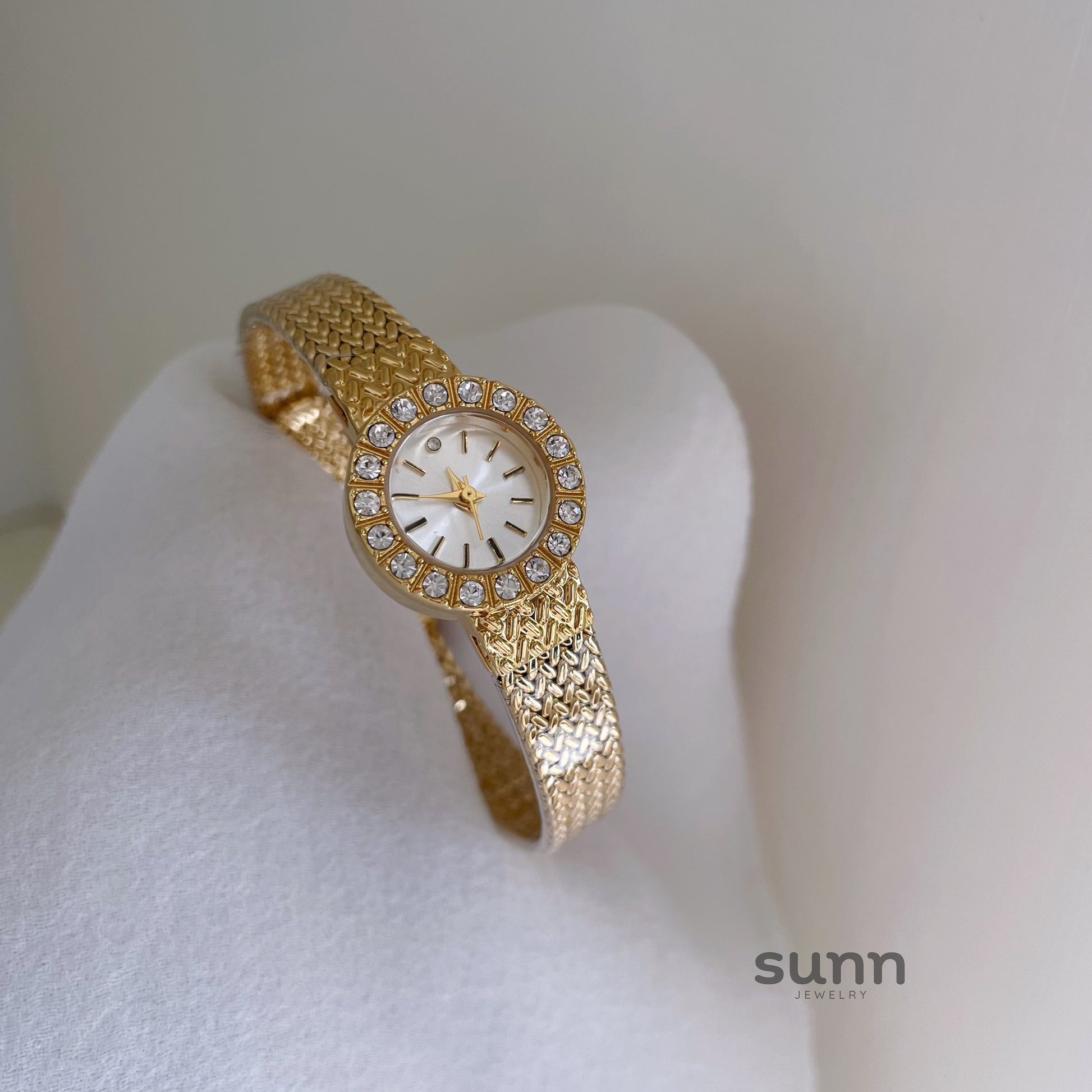 Sade Luxe Mesh Watch [H45GVN1S]