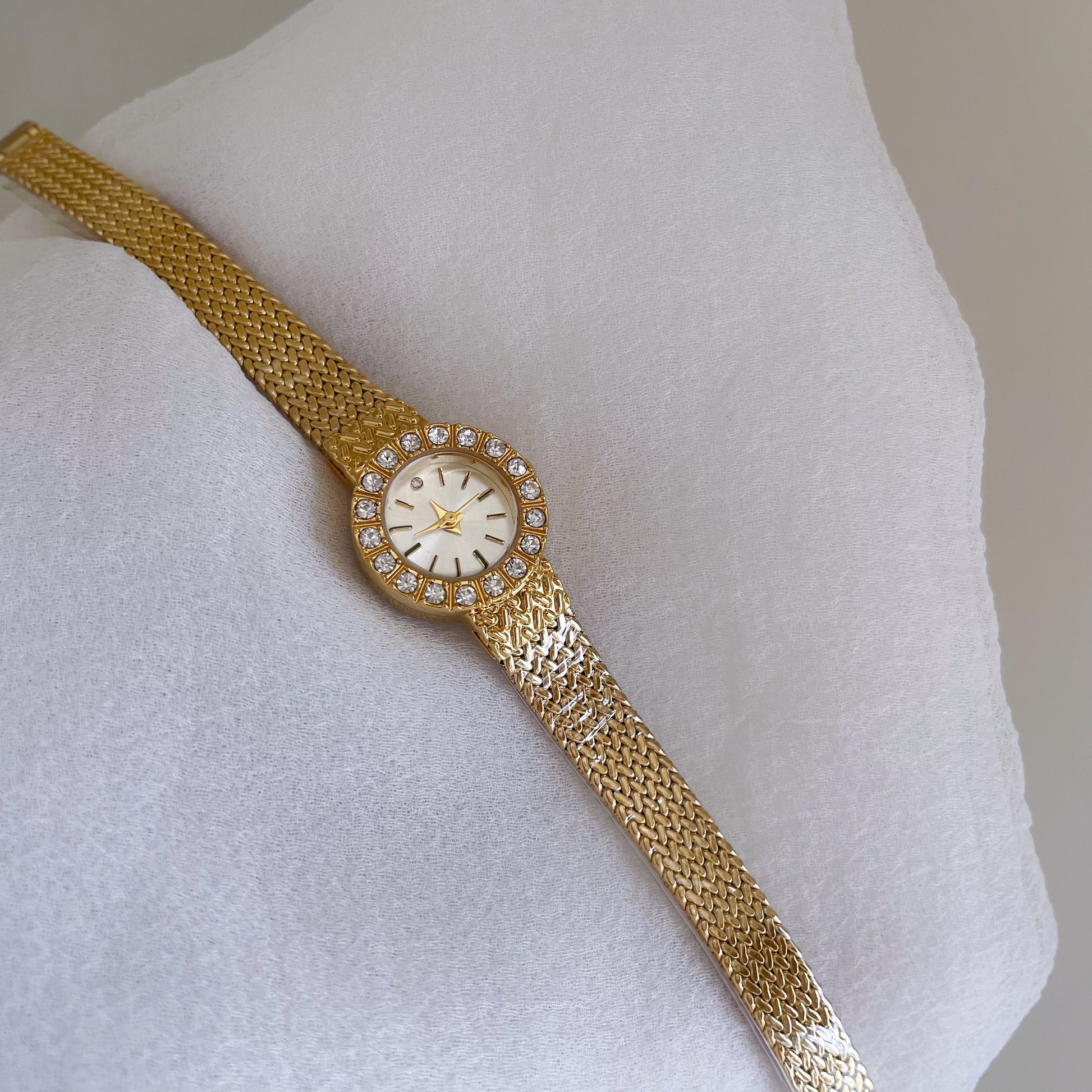 Sade Luxe Mesh Watch [9U7A8GAX]