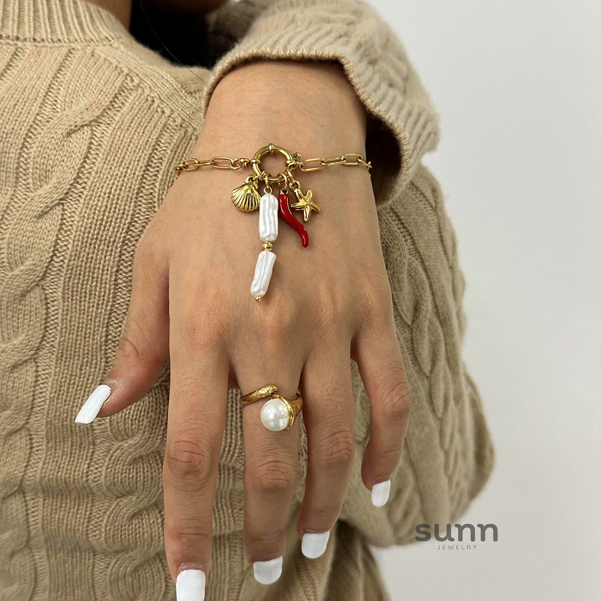 Sadia Starfish Pearl Layered Necklace [I7XOPWT1]