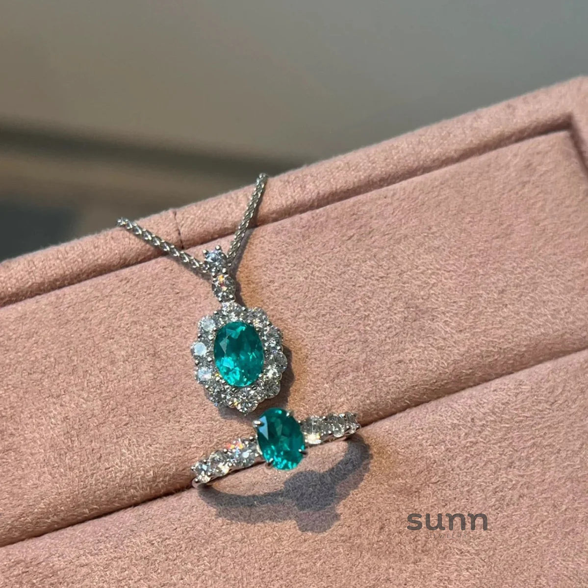 Saffron Paraiba Starburst Necklace