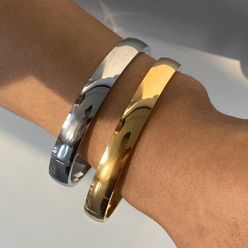 Sage Sleek Bangle Bracelet [V2096E7F]
