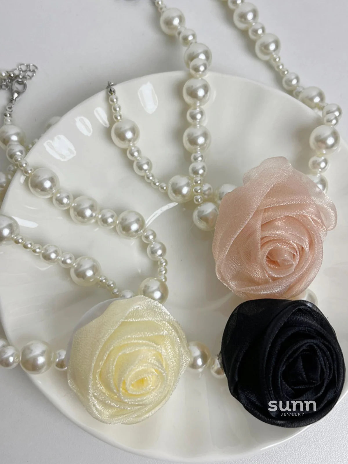 Sahasra Romantic Pearl Choker