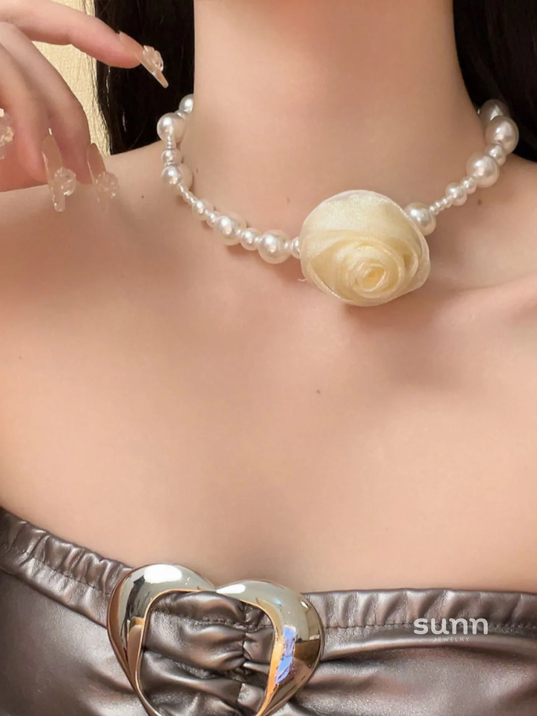Sahasra Romantic Pearl Choker