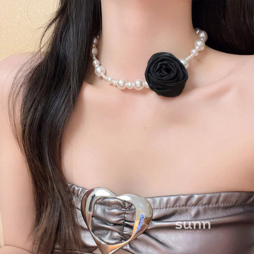 Sahasra Romantic Pearl Choker