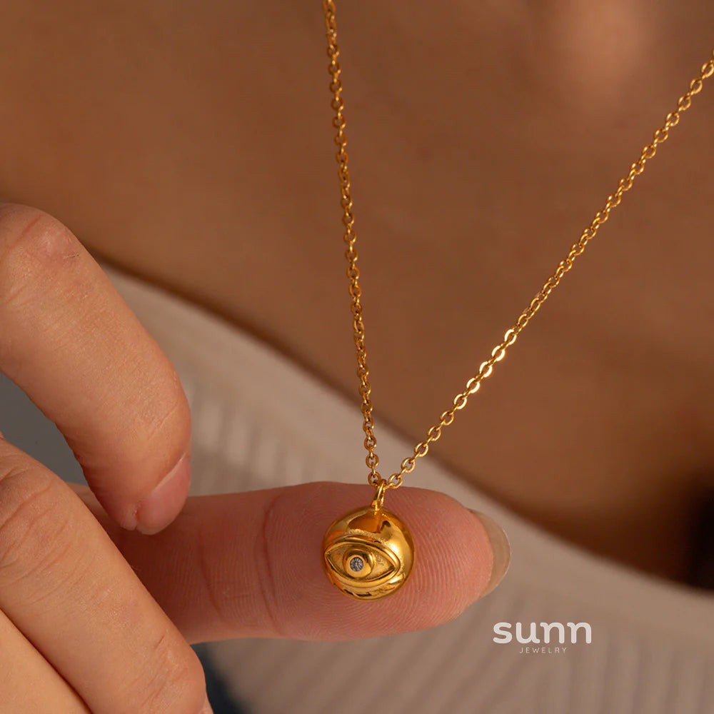 Saida Evil Eye & Lip Necklace