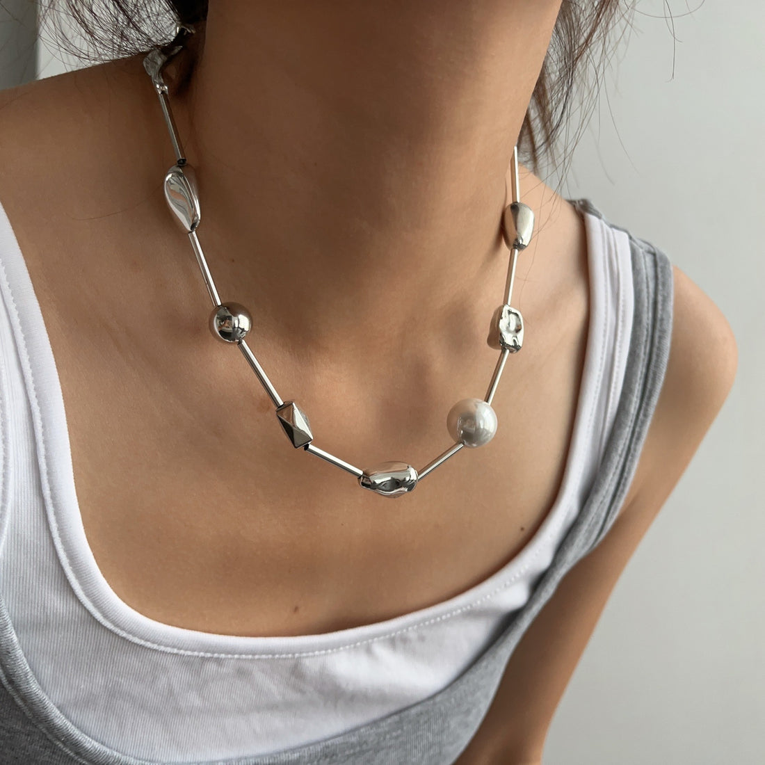 Saina Irregular Metal Pearl Necklace [59FHTC8V]