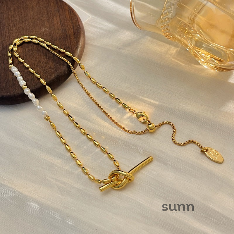 Saisha Rope Knot Pendant Necklace [J31J9FPU]