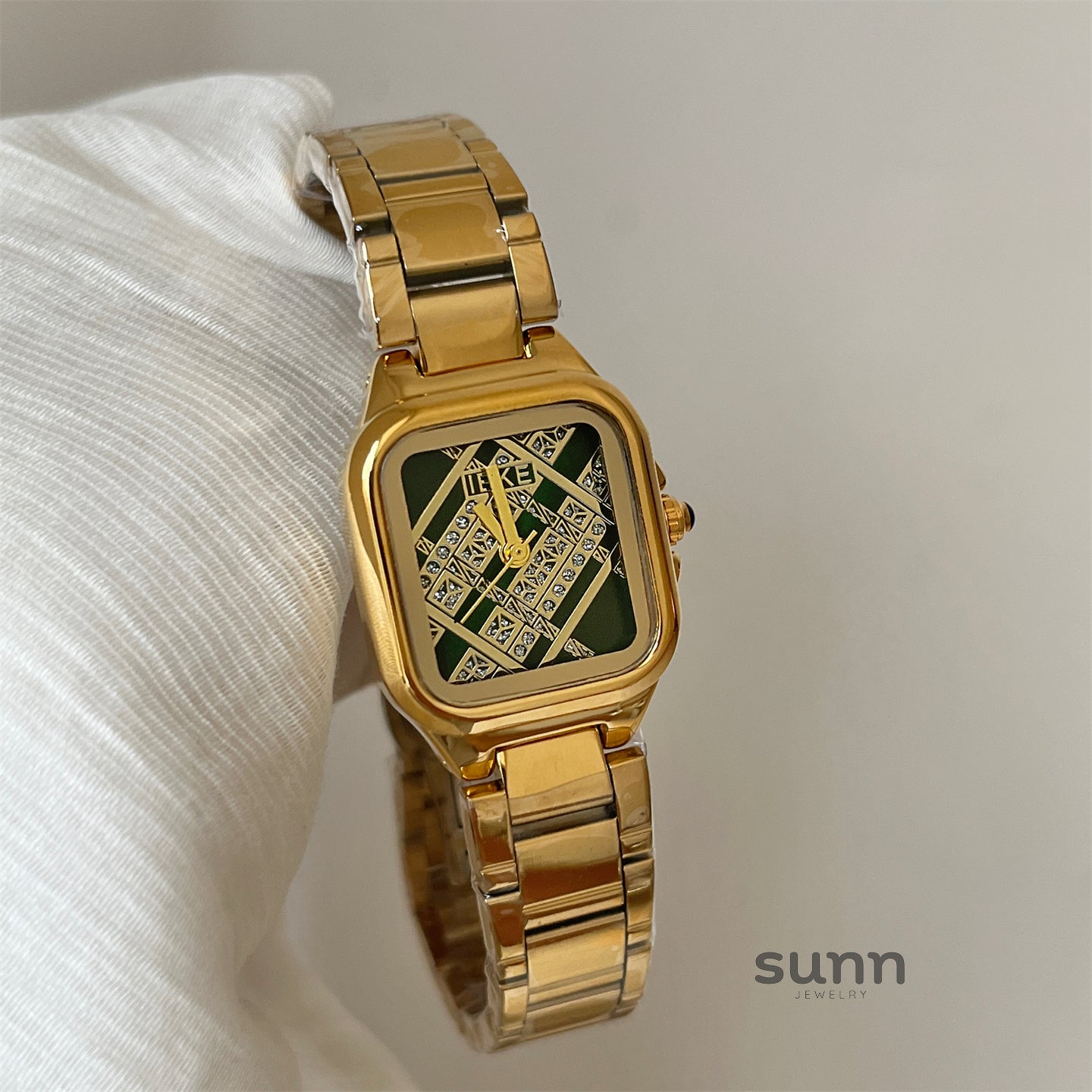 Sakura Diamond Sugar Cube Watch [EIJV7YEM]