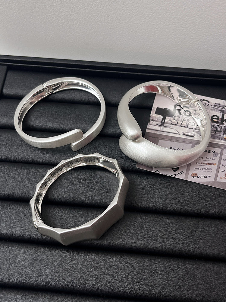 Samara Brushed Open Bangle