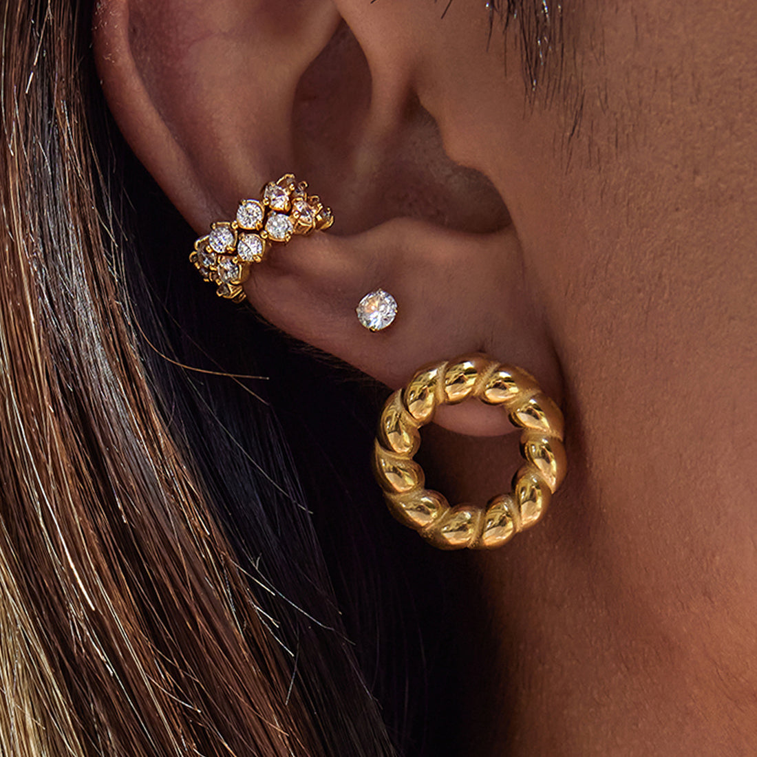 Samara Modern Hoop Earrings [BW4FXL3U]