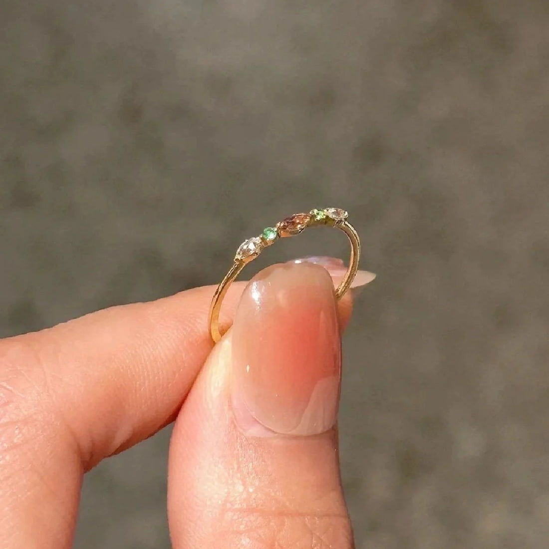 Samaria Delicate Rainbow Ring