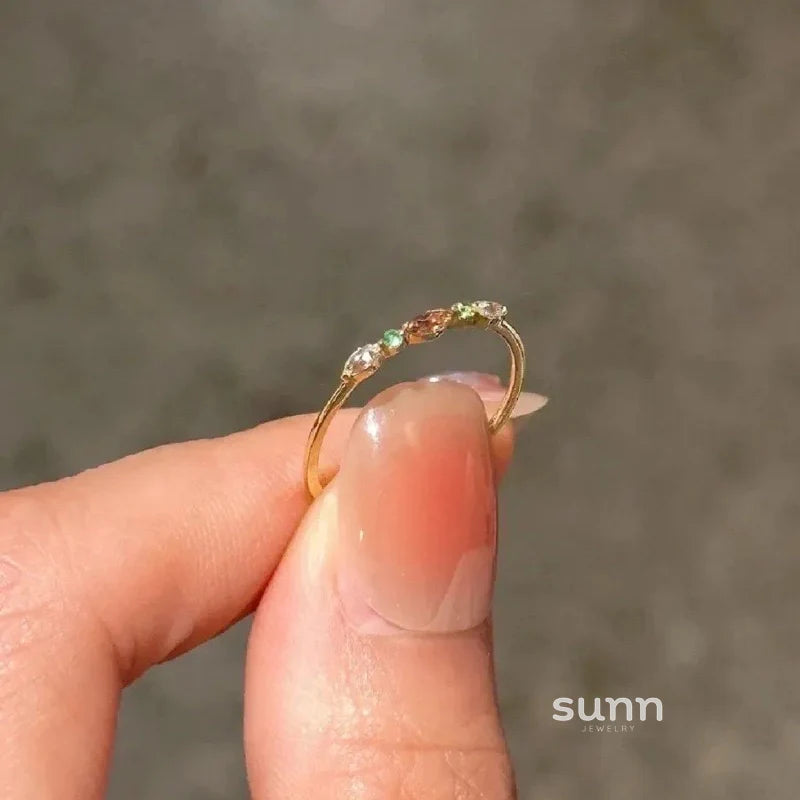 Samaria Delicate Rainbow Ring
