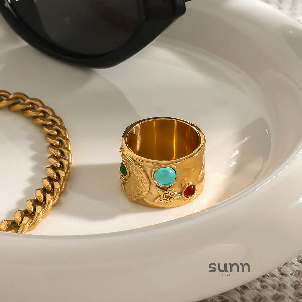 Samiah Geometric Band Ring [3OKKKB3Z]