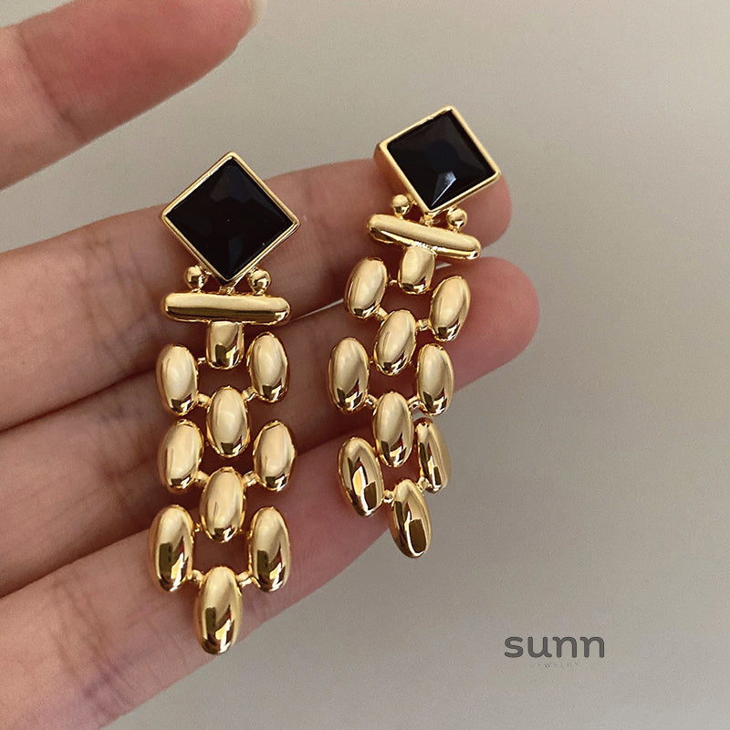 Samiya Gold Plated Black Gemstone Statement Earrings [OUOPSUBK]