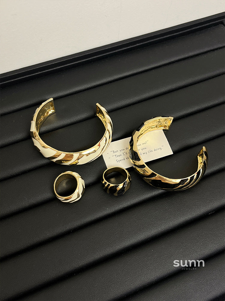 Sana Enamel Open Bangle Ring