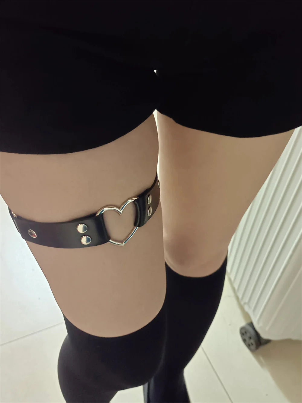 Sana Heart Chain Thigh Harness