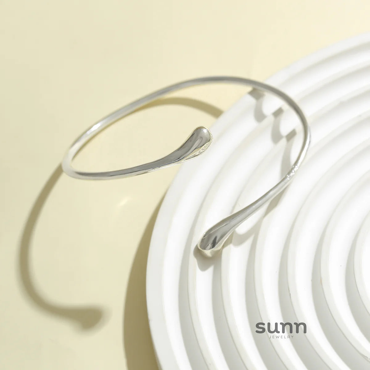 Sana Waterdrop Arm Cuff