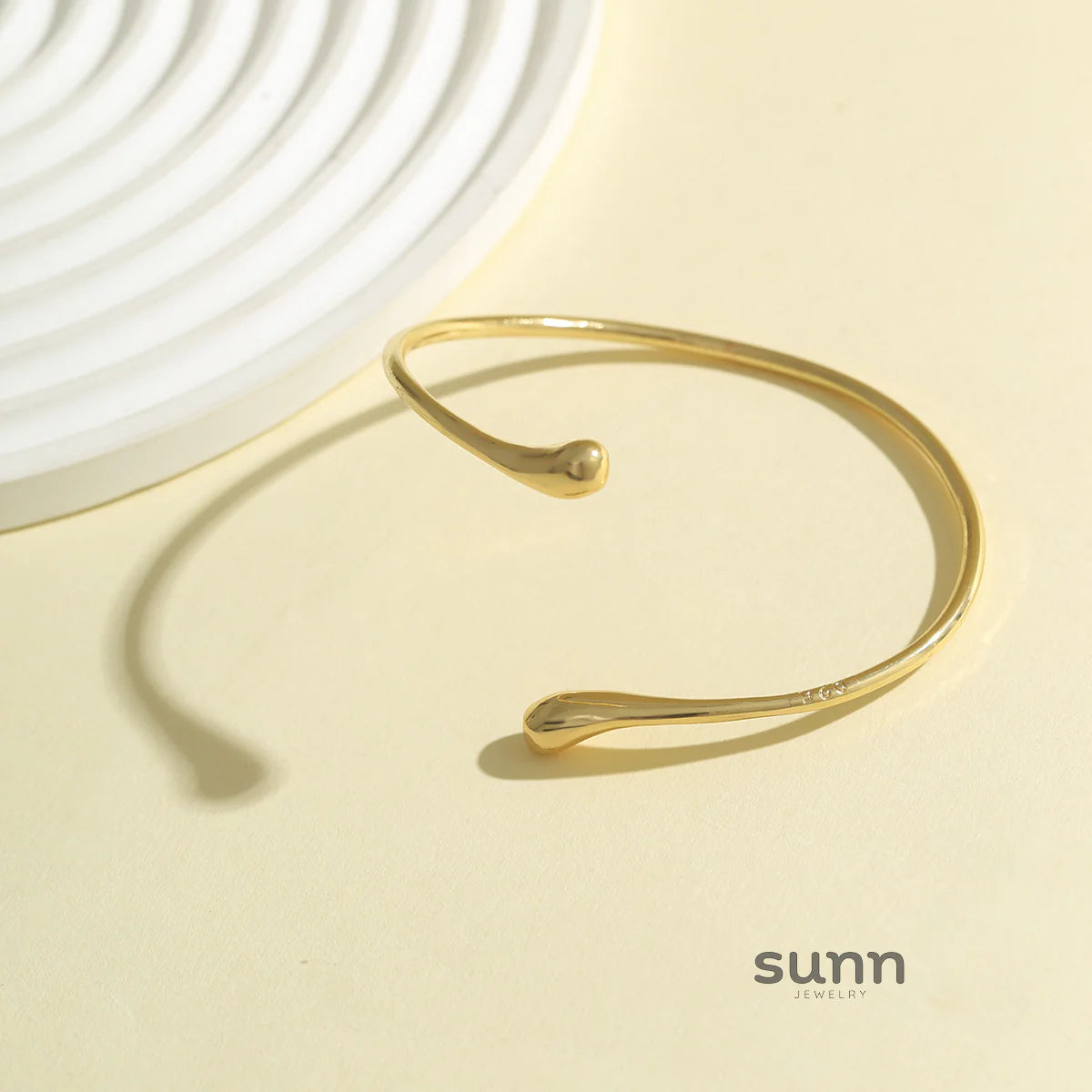 Sana Waterdrop Arm Cuff