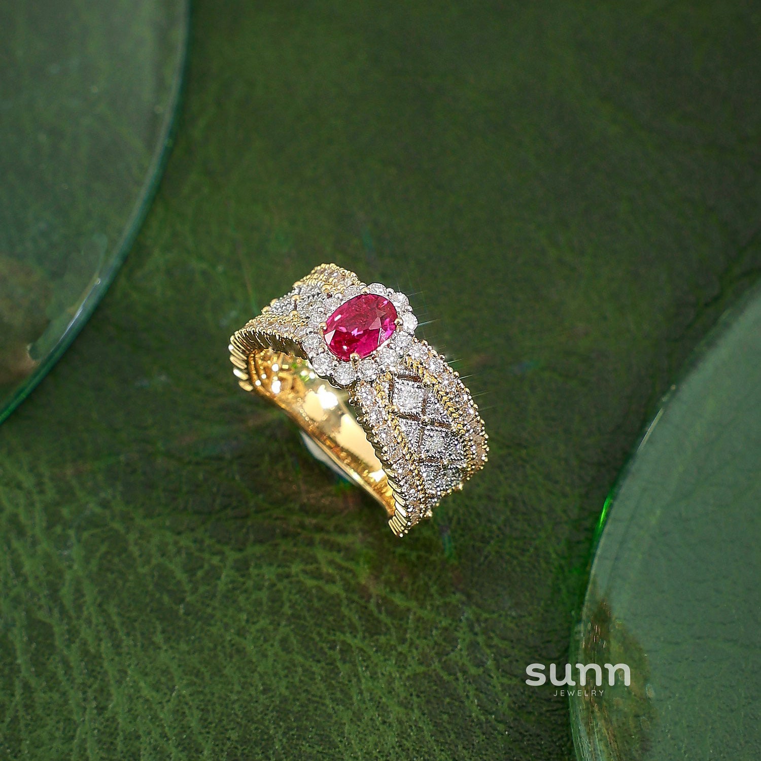 Sania Regal Gemstone Ring [7JM259Y5]