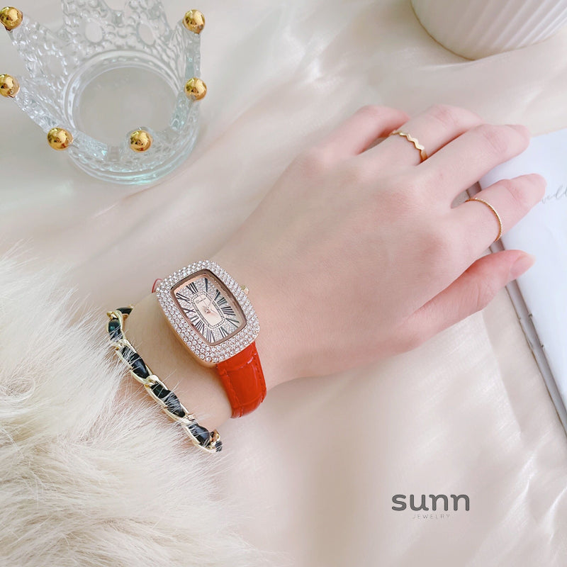 Santana Oval Rhinestone Watch [P22LR0OR]