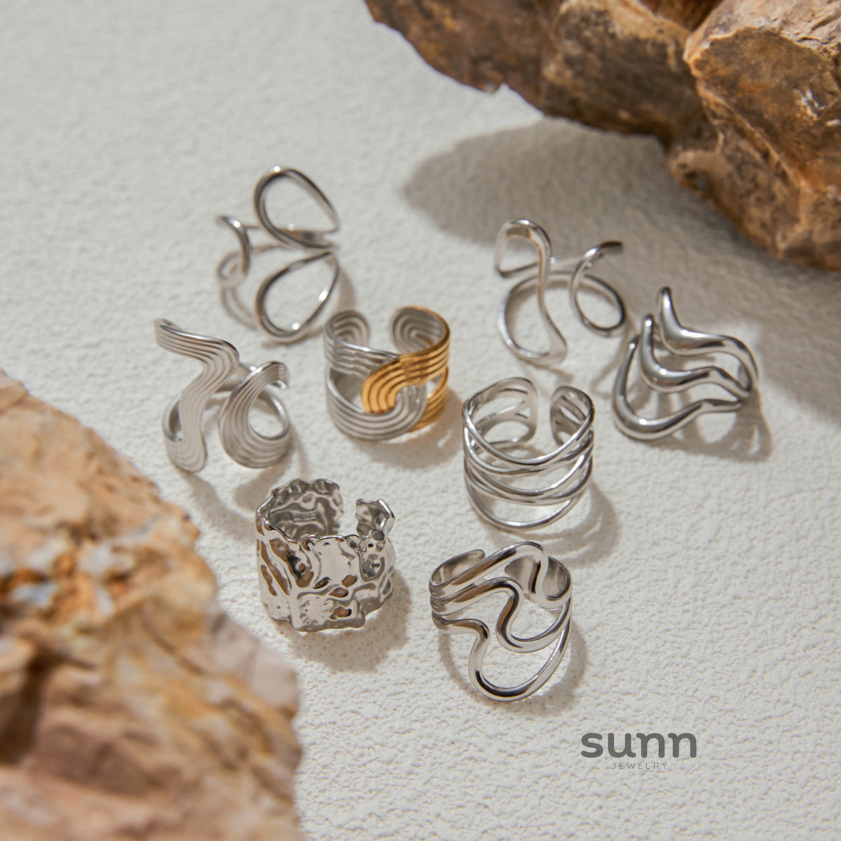 Sanvi Geometric Line Rings [U5NCP4F5]