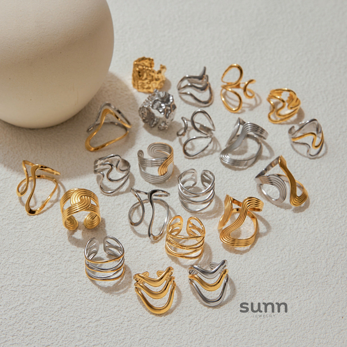 Sanvi Geometric Line Rings [NY43SZYB]