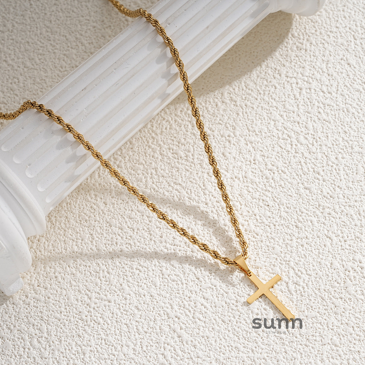 Sanvi Twist Chain Cross Necklace [CCERZG5Q]