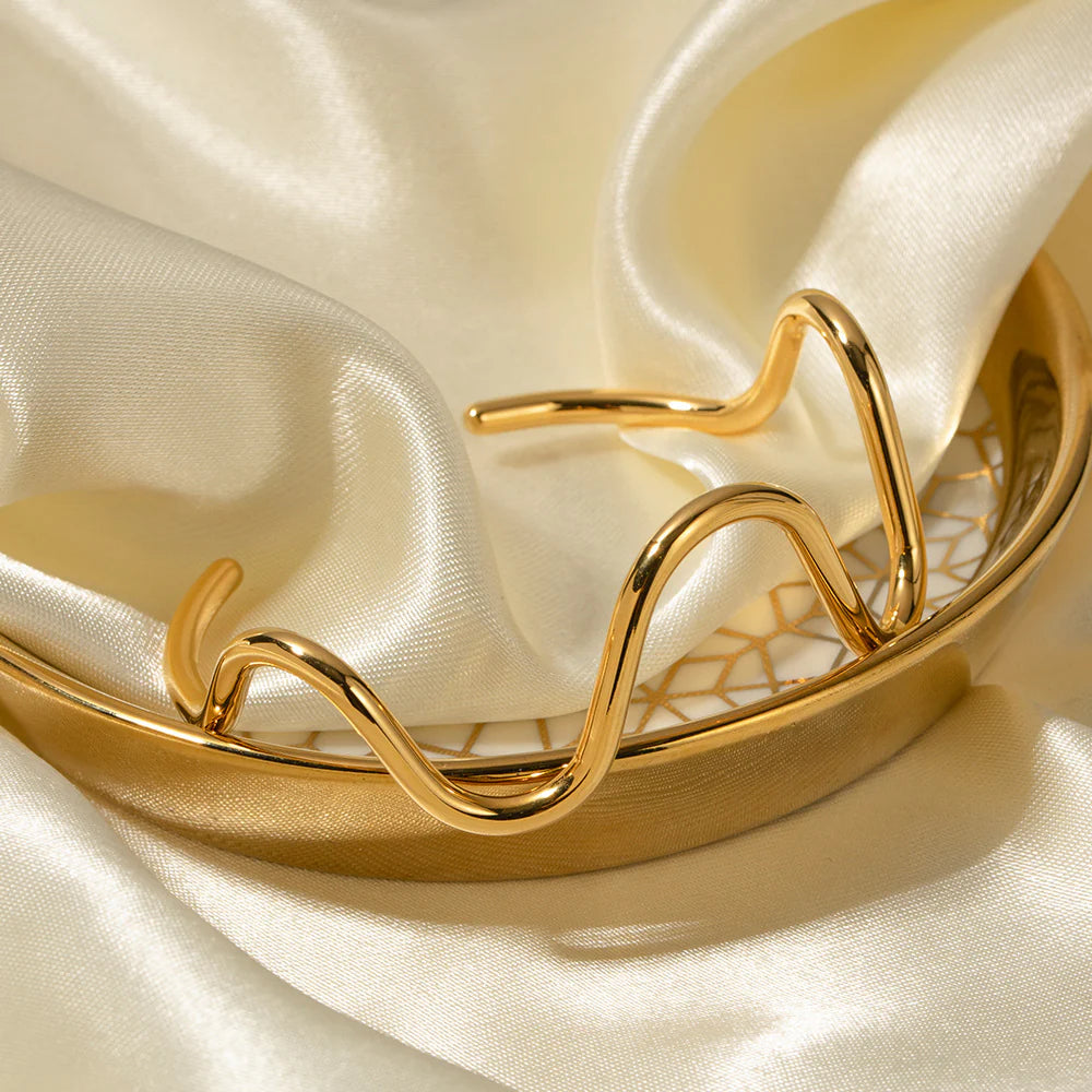 Sapphire Linear Open Cuff