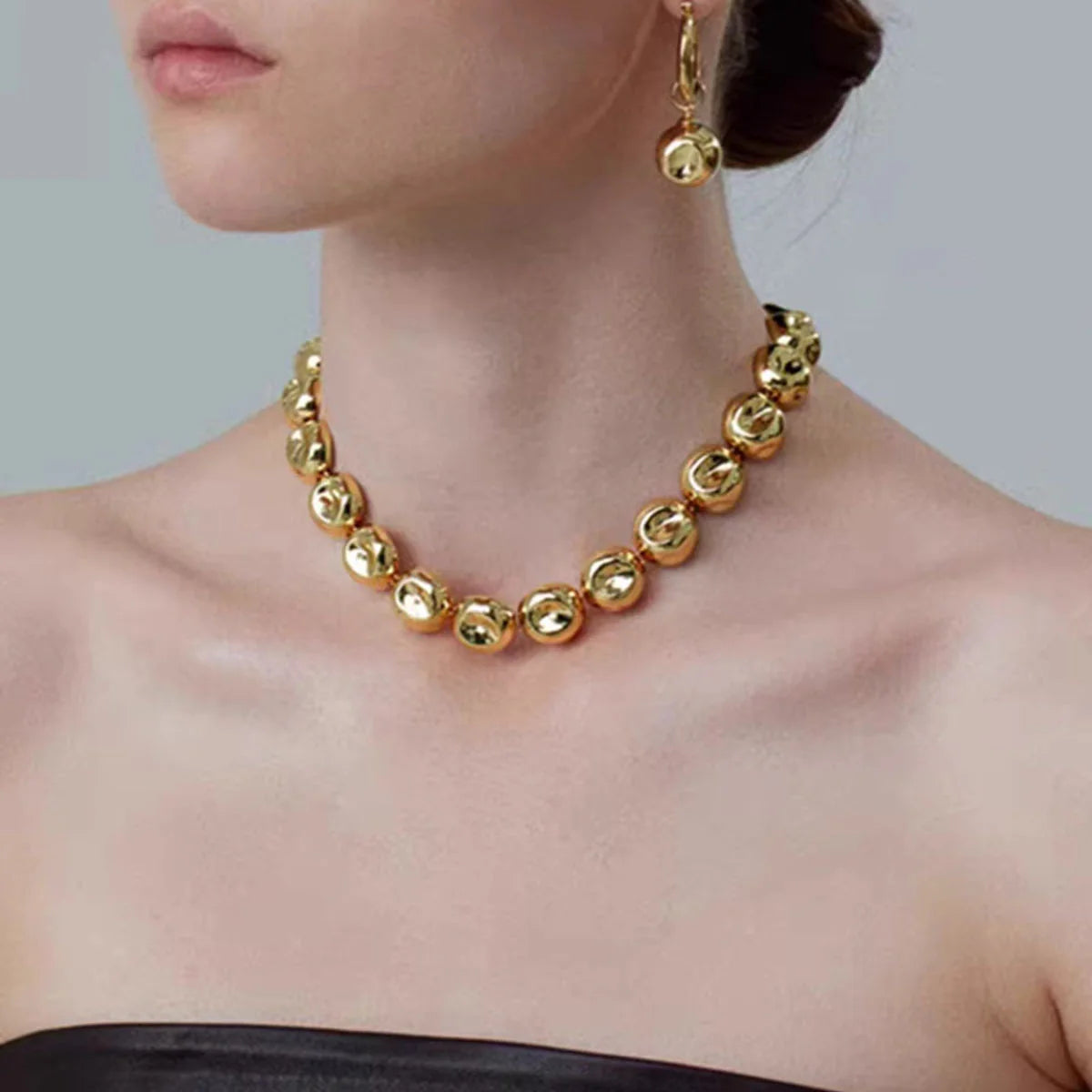 Sarai Concave Orb Necklace