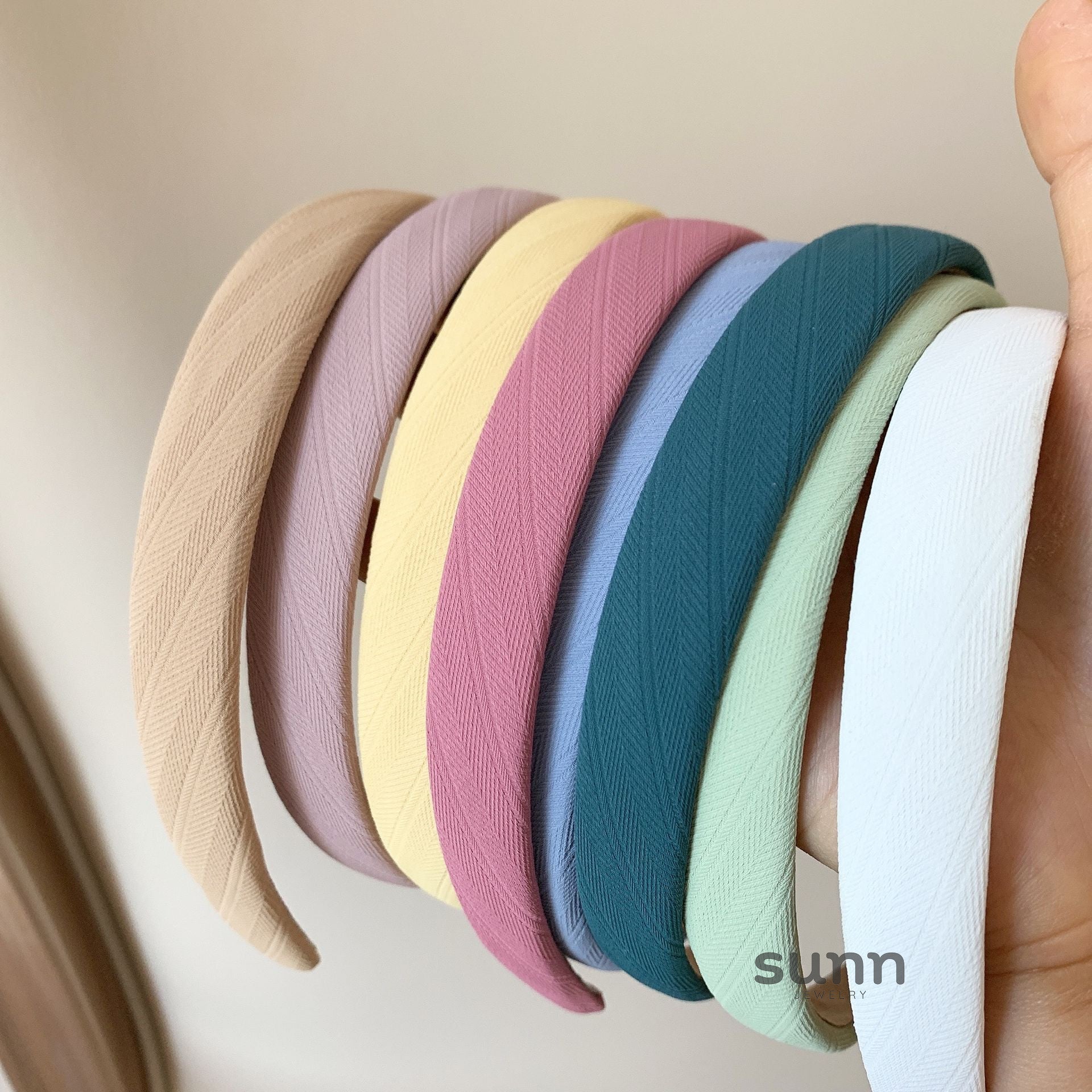 Saraiya Elegant Fabric Headband [FAH2SBU8]
