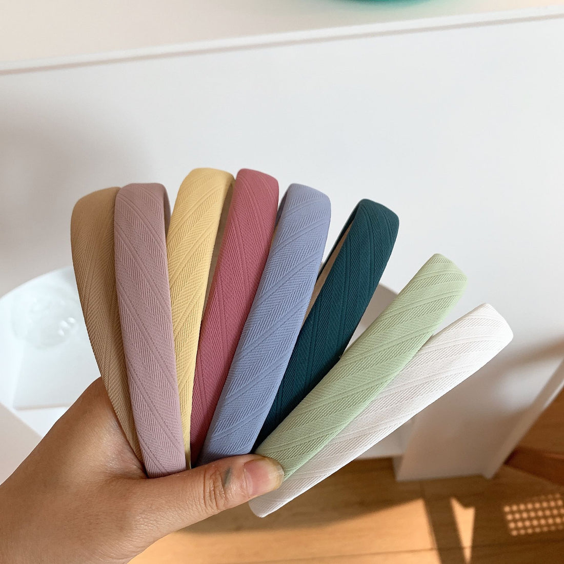 Saraiya Elegant Fabric Headband [NIW43ECQ]