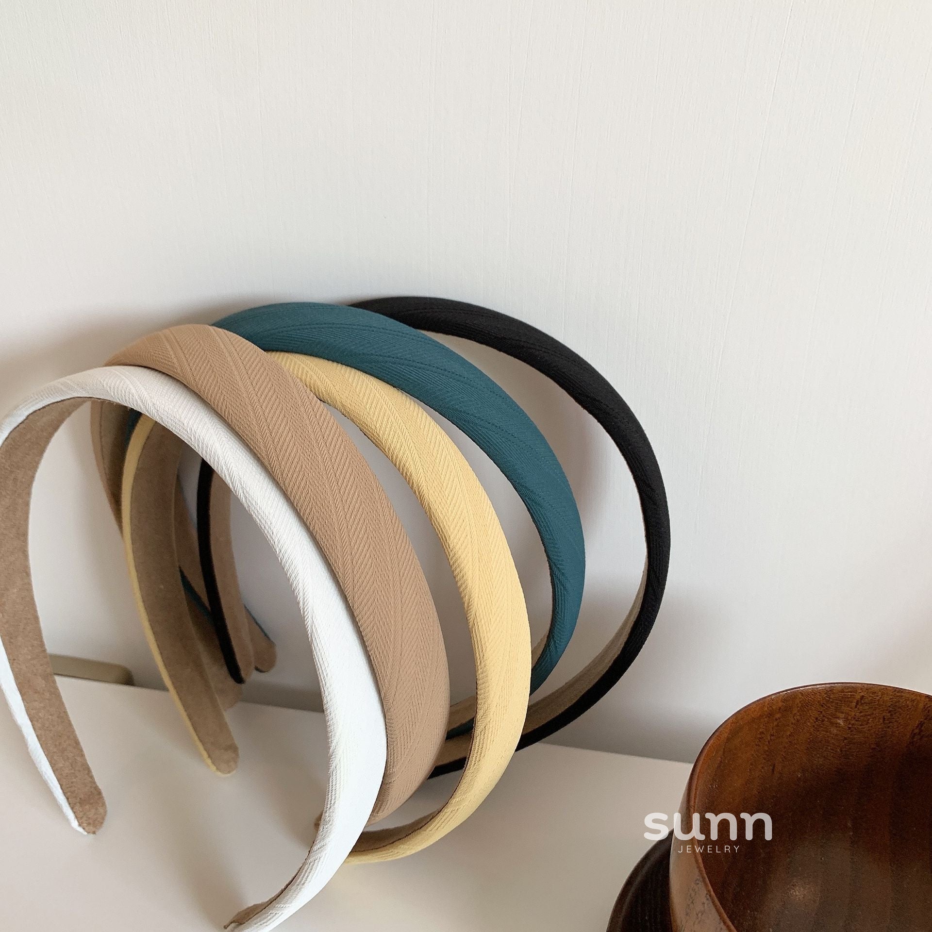 Saraiya Elegant Fabric Headband [BRCGPXB3]