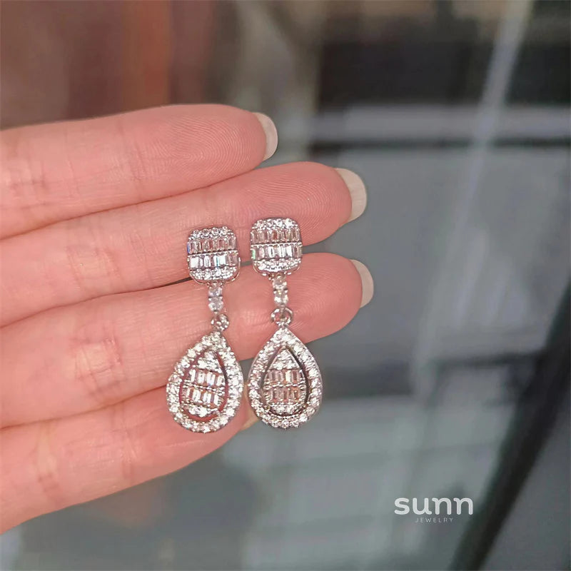 Saray Sparkling Crystal Earrings