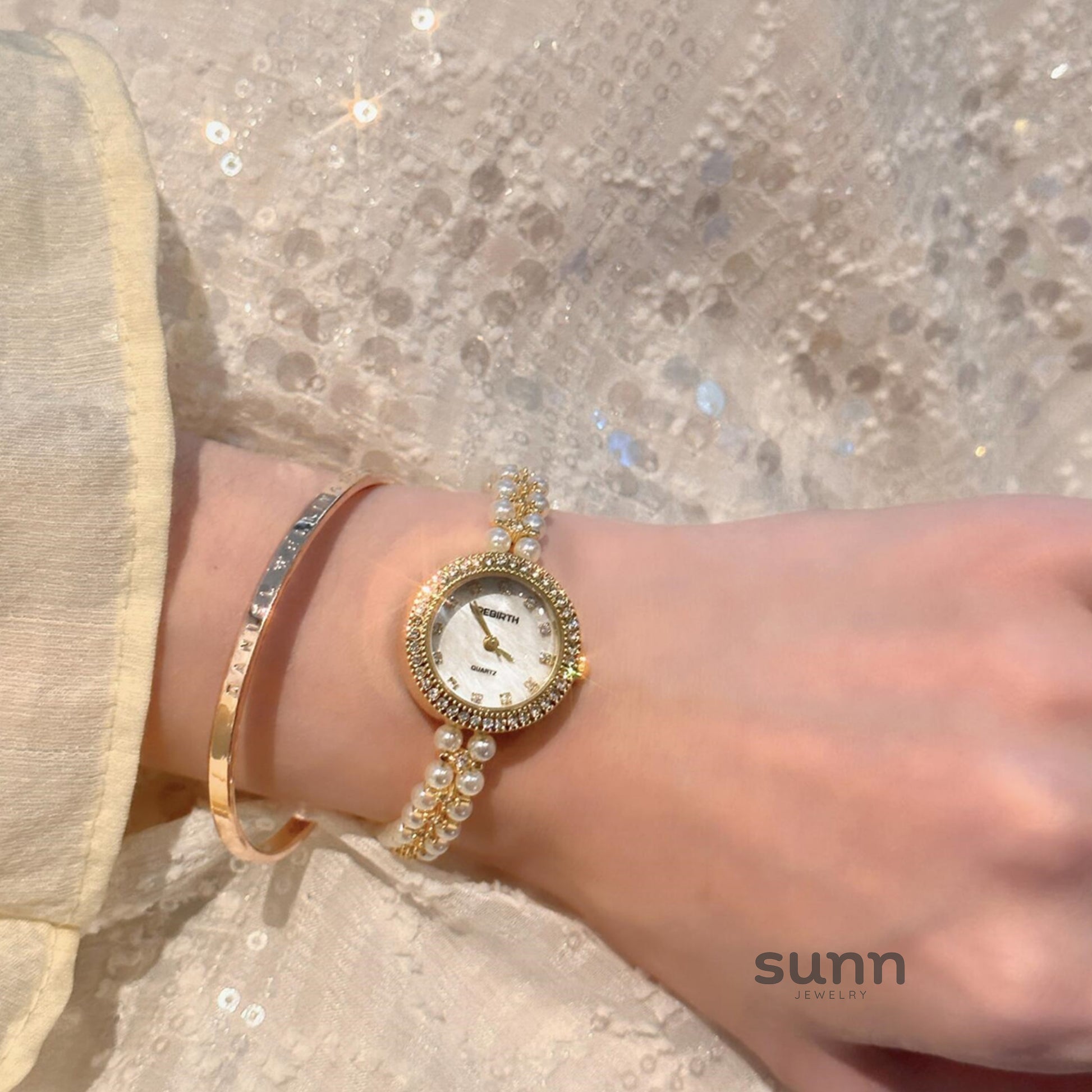 Saraya Delicate Pearl Watch