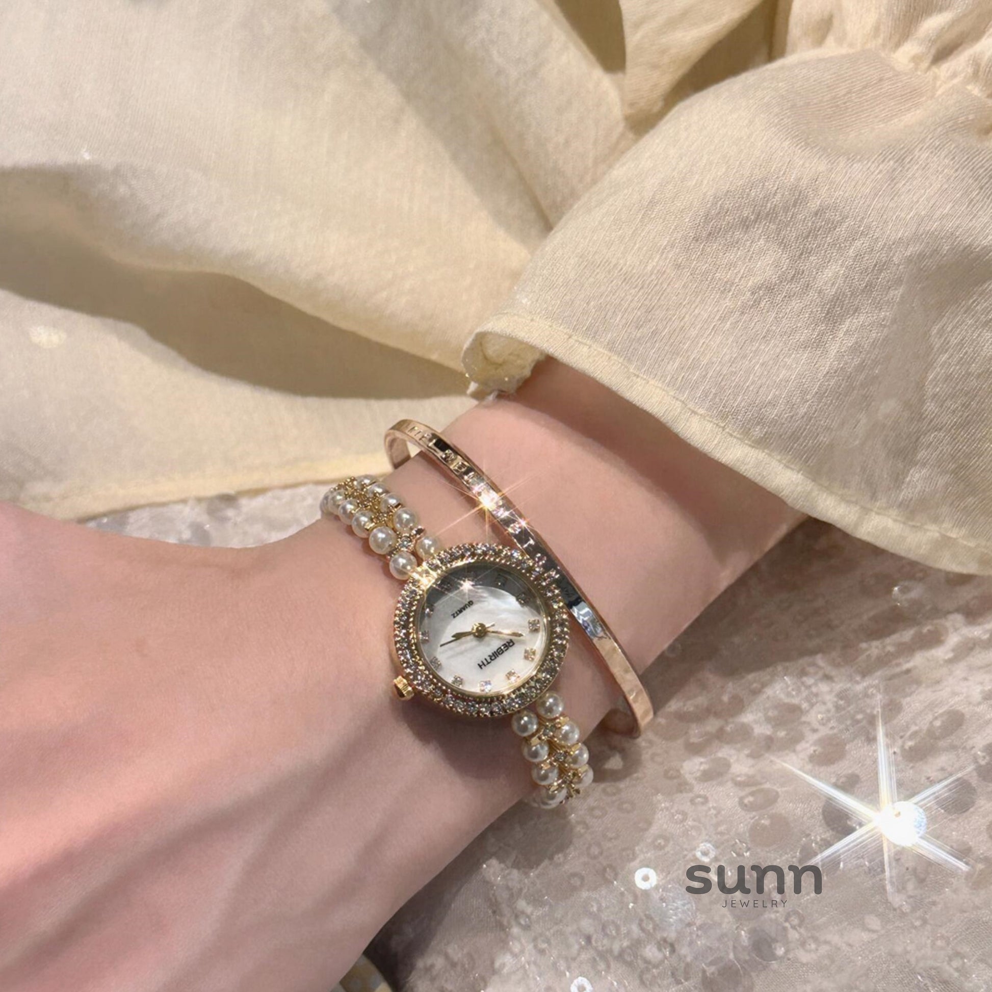 Saraya Delicate Pearl Watch