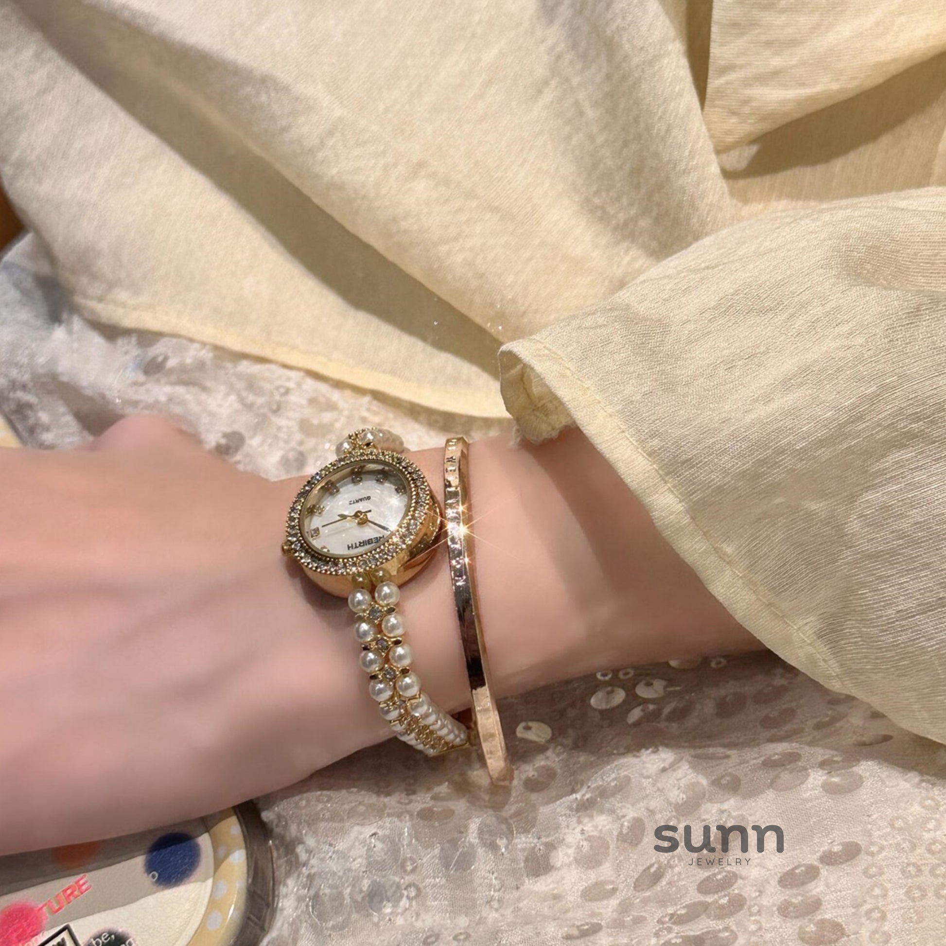 Saraya Delicate Pearl Watch