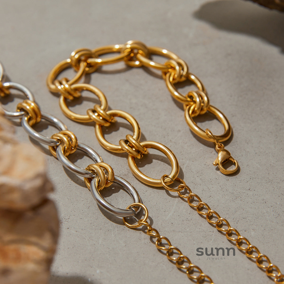 Sarayh Oval Cuff Bracelet [CA6030LF]