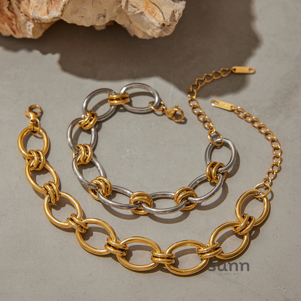 Sarayh Oval Cuff Bracelet [JAUTKGXL]
