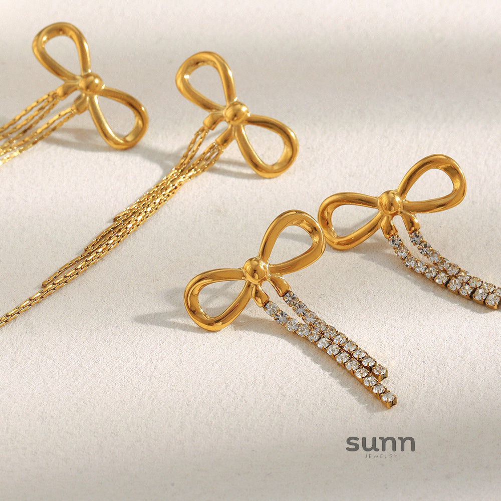 Sarayu Bow Zircon Tassel Earrings [Y7D5FWAG]
