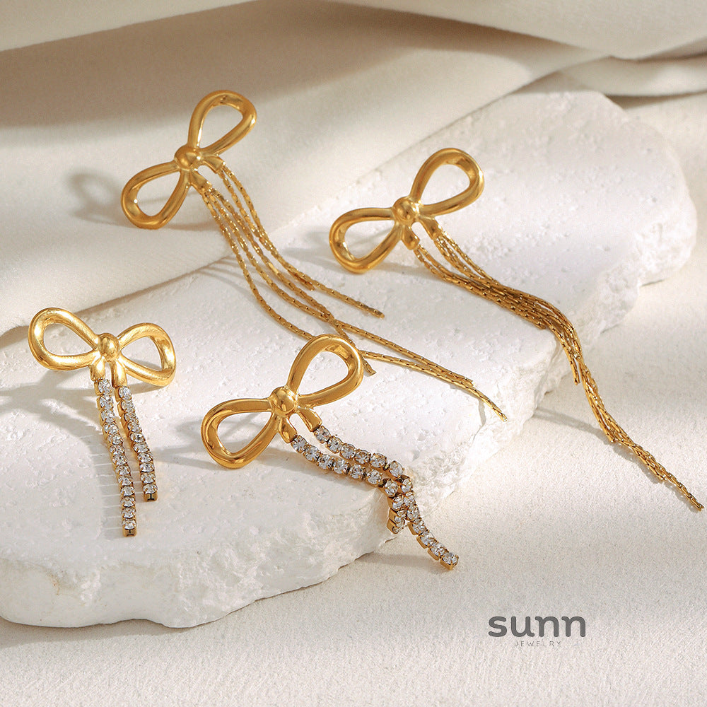 Sarayu Bow Zircon Tassel Earrings [BG15CYAU]