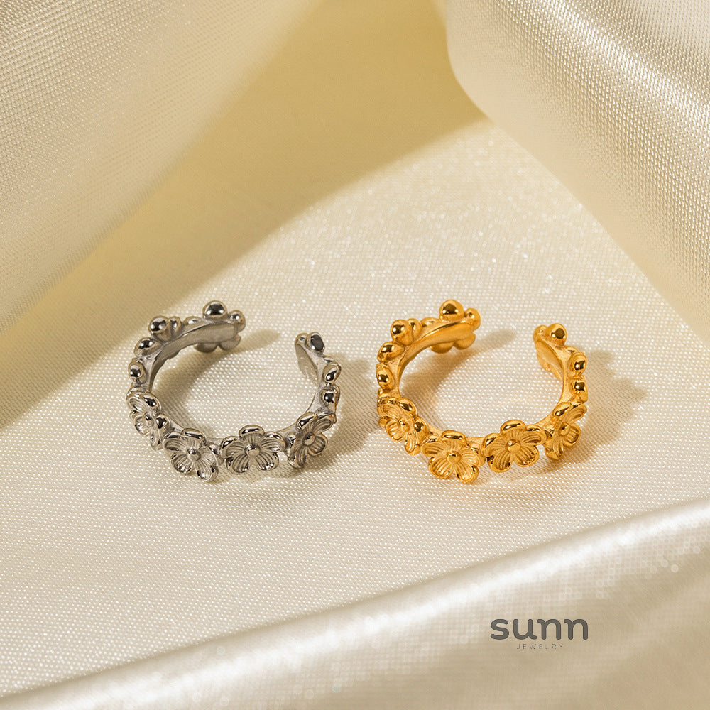 Saron Dainty Flower Ring [ZQCK3QM1]