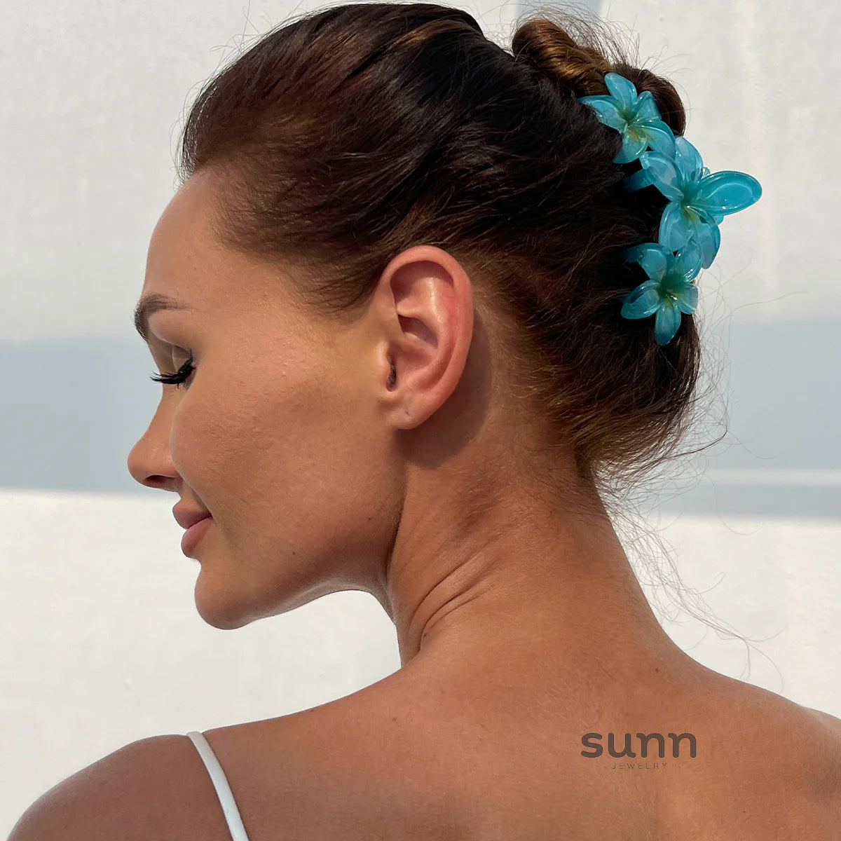 Saskia Gradient Plumeria Claw Clip