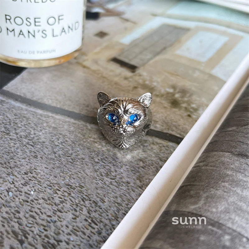 Savina Vintage Emerald Cat Ring