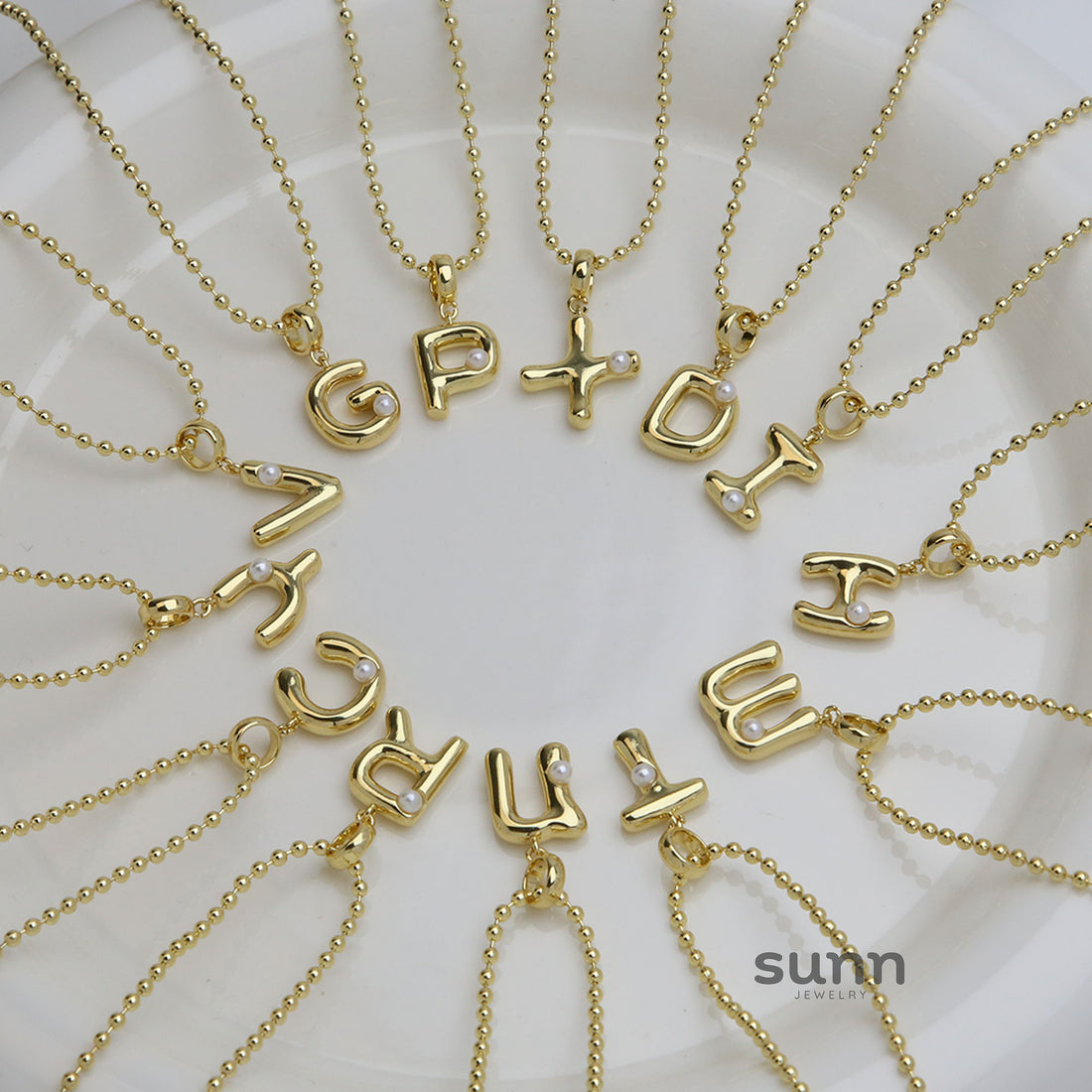 Savvy Bubble Initial Necklace [ZDB82GXZ]