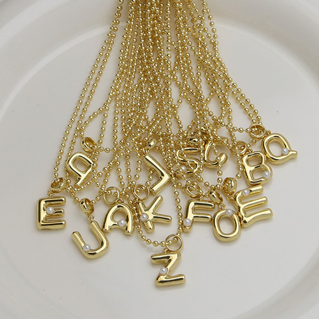 Savvy Bubble Initial Necklace [ZDB82GXZ]