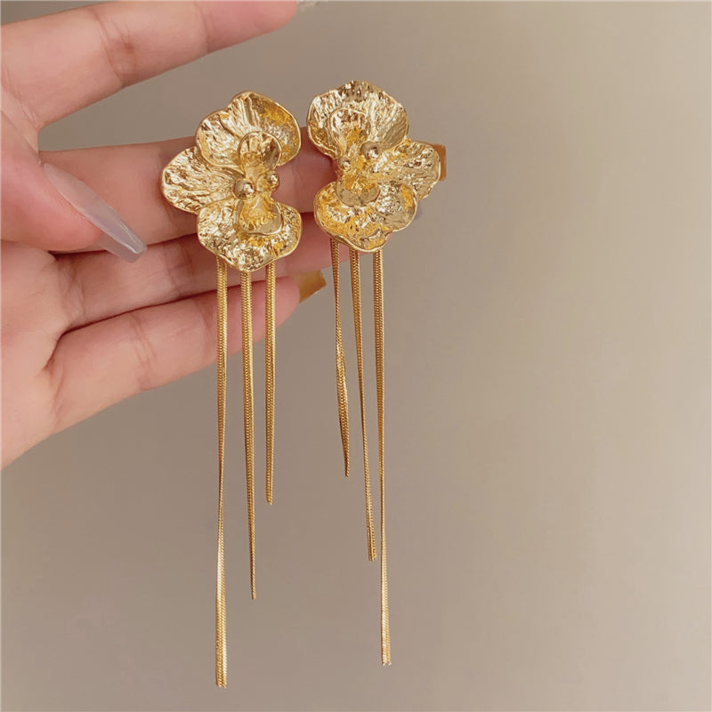 Sayler Gold Floral Tassel Earrings [0A6OQZDT]
